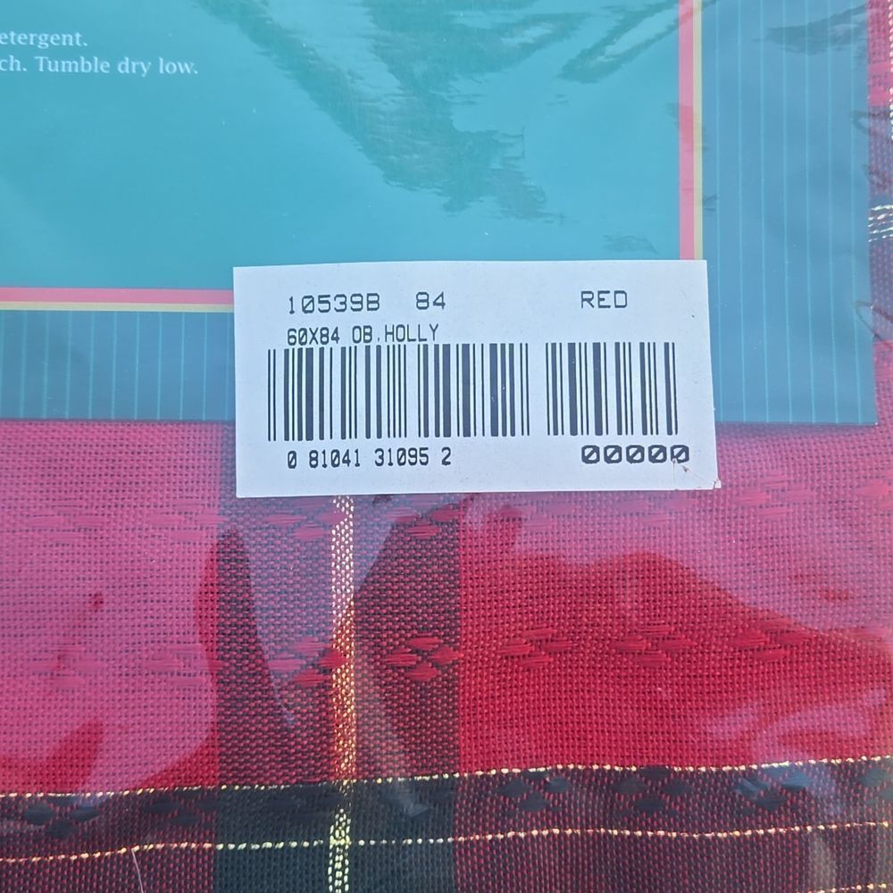 RED AND GREEN PLAID WYETH GOLD HOLIDAY TABLECLOTH, RECTANGLE 60X84 NEW - Picture 5 of 6